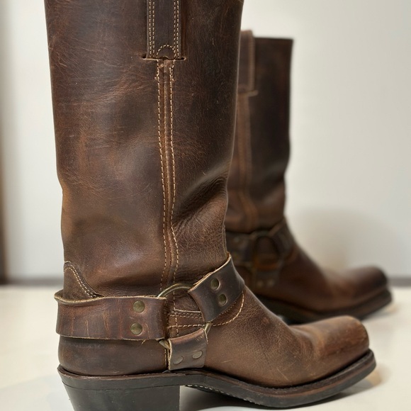 Vintage Brown Leather Cowboy Boots - Picture 3 of 10